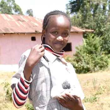 SAG Kit Distribution image showing Gatururi Primary School girls receiving 105 kits in Gatururi, Kenya on Feb 1, 2023